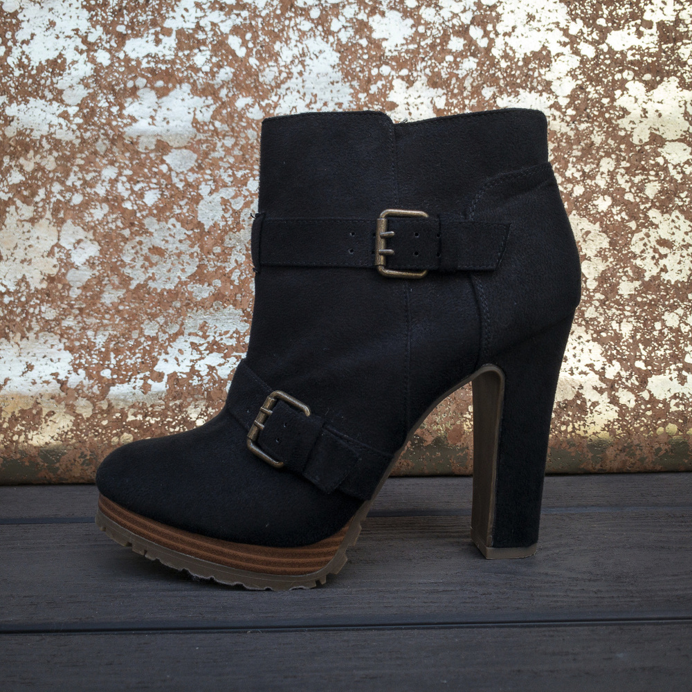 Mossimo Platform Ankle Bootie Black Sz. 9.5 (A11)